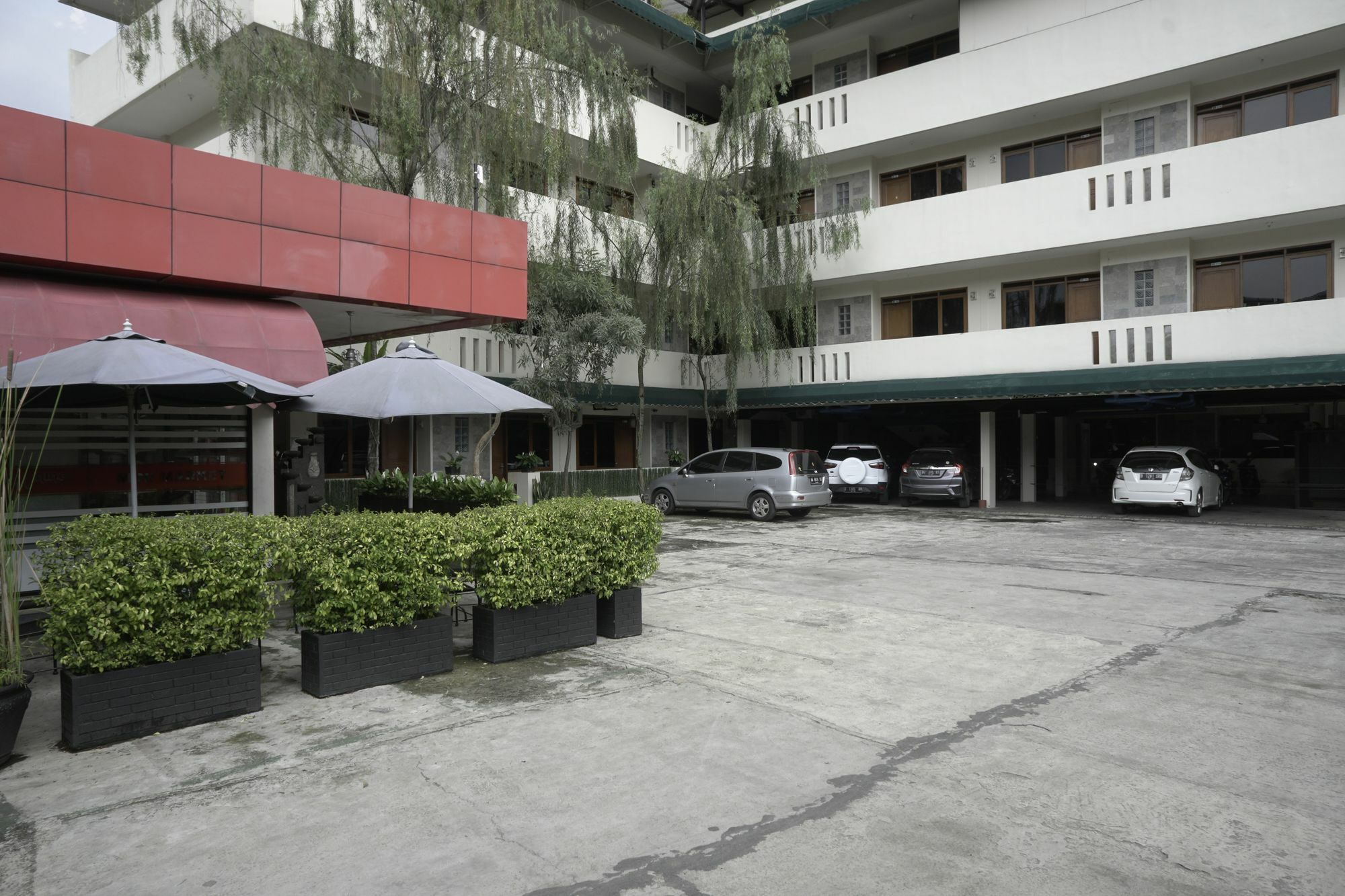 Reddoorz Plus @ Ciumbuleuit Area Bandung Luaran gambar